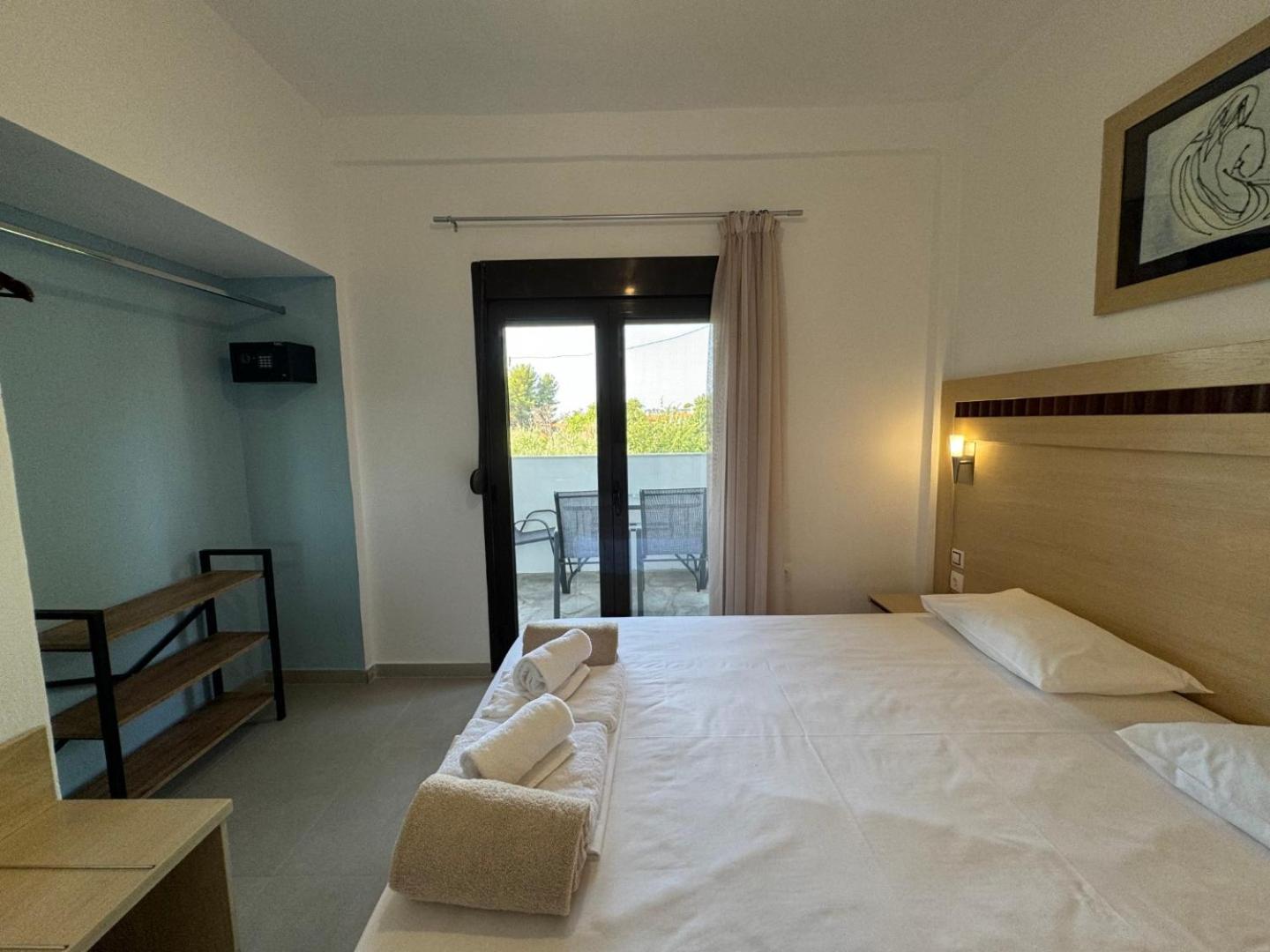 Makis House Hotel Nikiti  Eksteriør billede
